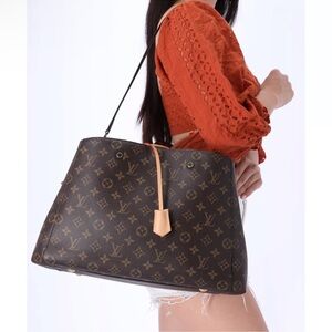 Louis Vuitton Montaigne GM Satchel Brown Monogram Top Handle Handbag M41067